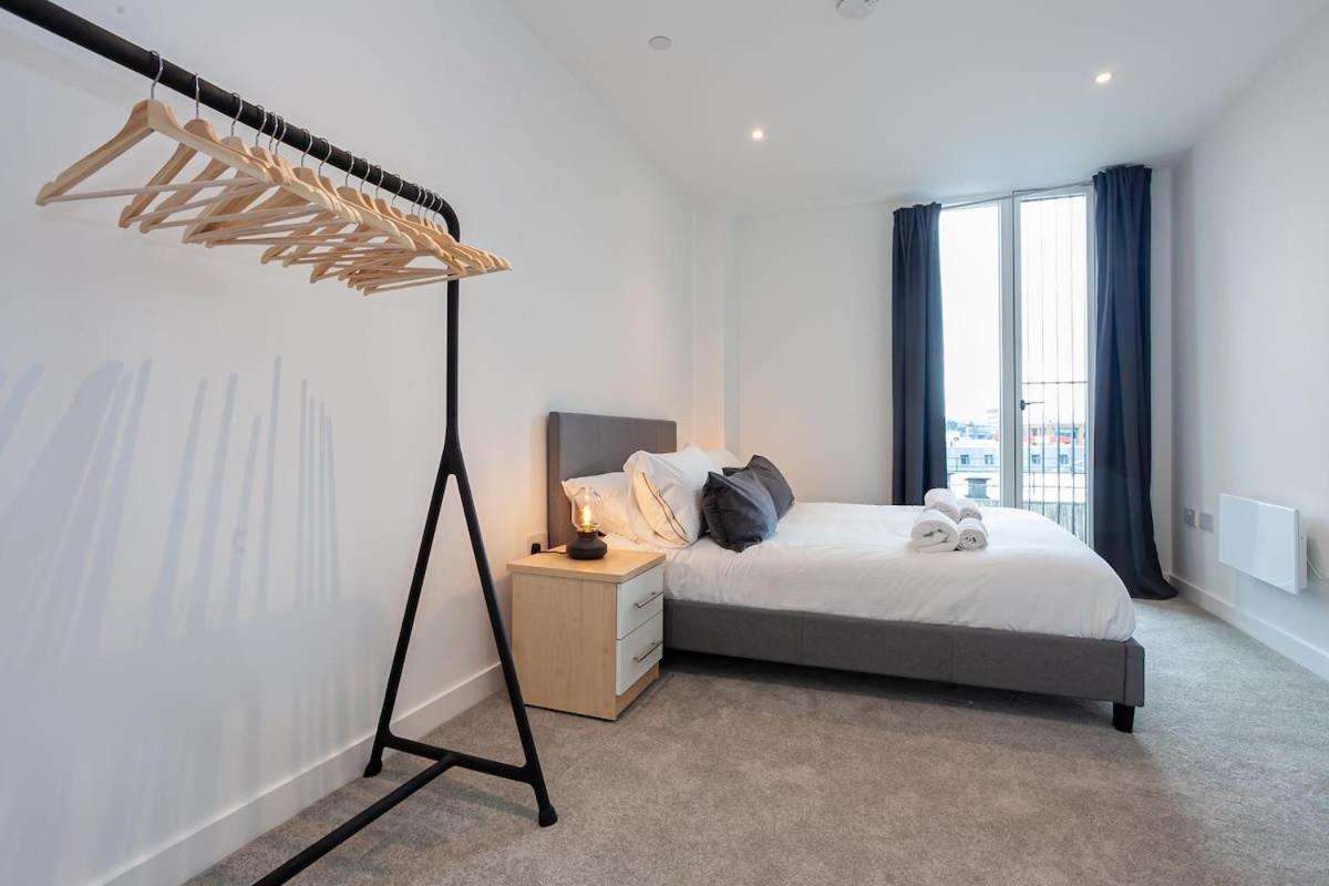Spacious 2 Bed Apartment In Central Manchester Exterior photo
